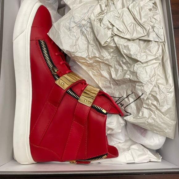 Giuseppe Zanotti Red Hightop Gold Double Ski Buckle Sneakers - Picture 2 of 6